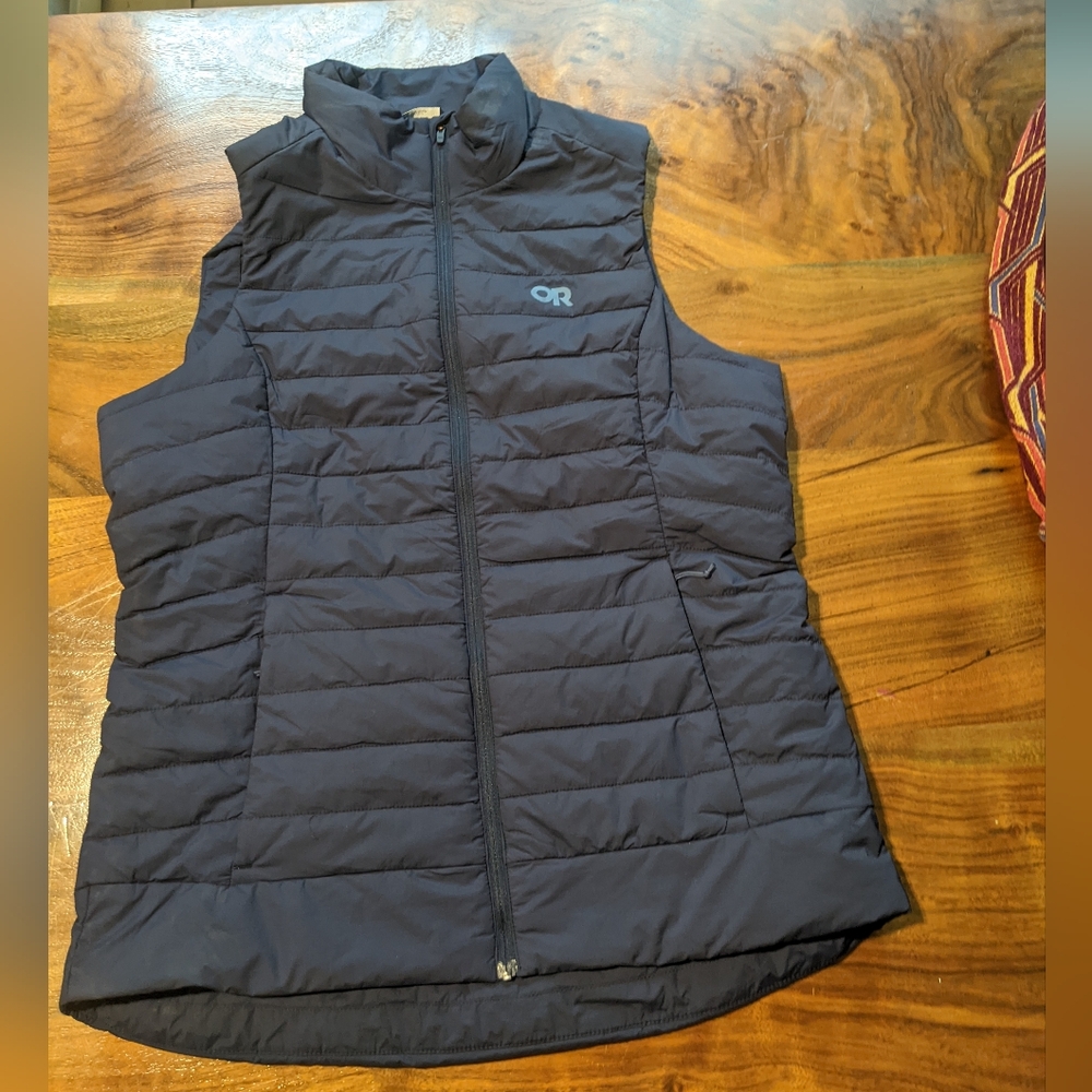 Outdoor Research - Women's Shadow Insulated Vest | Medium | Navy Blue - Picture 3 of 12